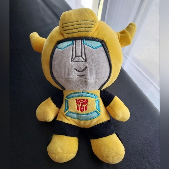 Transformers Bumblebee 10" Universal Studios 2022 Hasbro - Picture 1 of 6